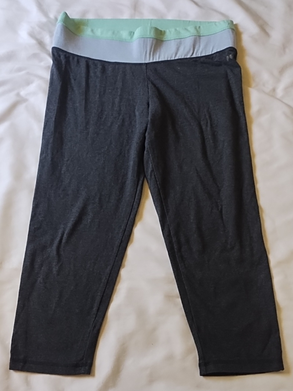 Victoria's Secret Capri Leggings